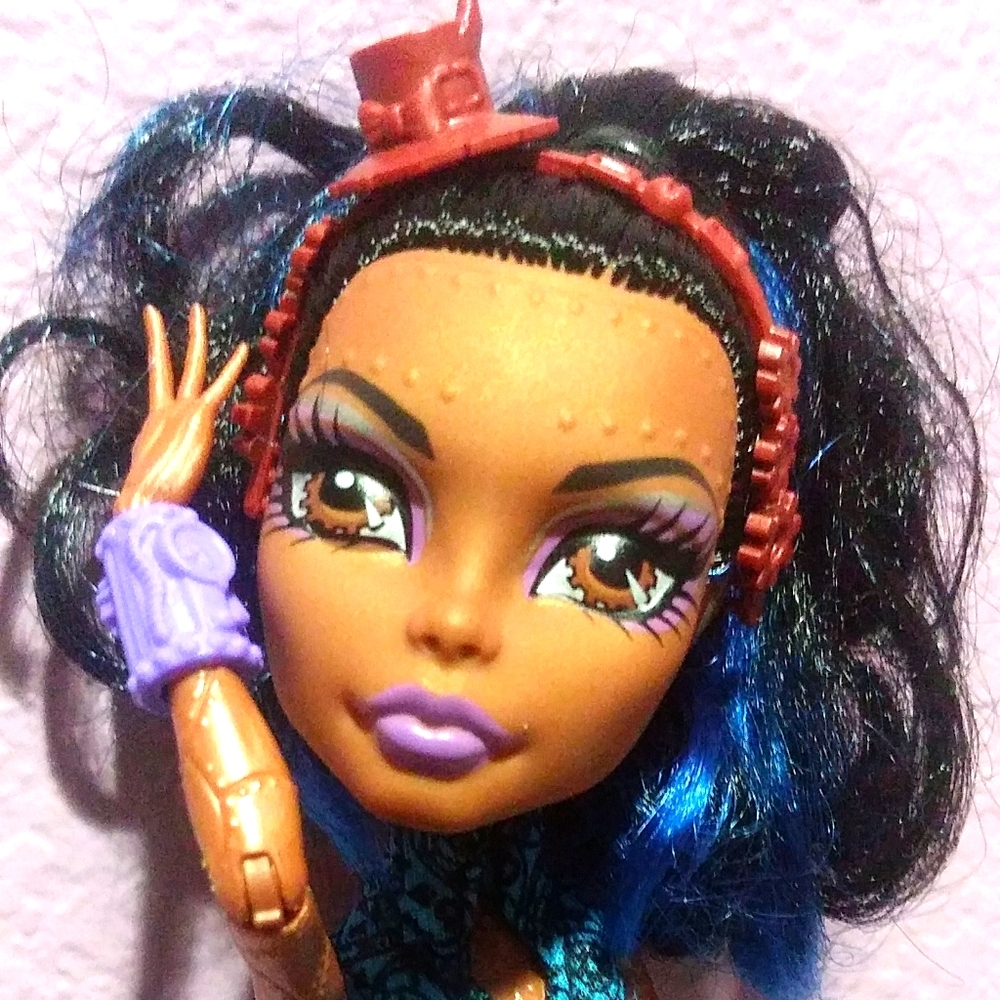 Monster High Rebecca Steam Doll Dance Class